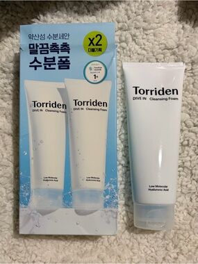 torrid Dive In Cleansing Foam - White Hydrating Face Cleanser